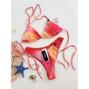 070112 Maillots de bain femme Etam