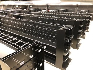 Gondoles et mobilier agencement de magasin