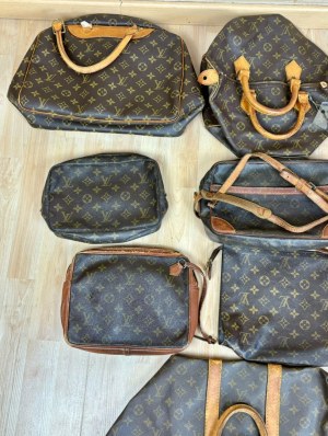 “Lot de 10 sacs et accessoires Louis Vuitton”