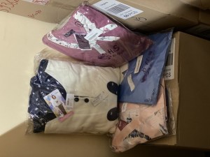 Lot destockage lingerie, maillot de bain de marque