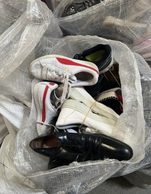 VENTE DE CHAUSSURES ETE SECONDE MAIN