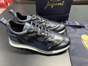 Déstockage Chaussures et accessoires en cuir de luxe pour hommes
