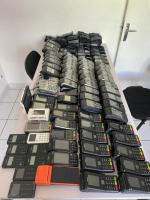 Lot terminaux paiements Ingenico, Verifone, Pax, Plus de 100 unités