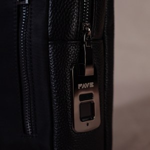 Sac Banane en Cuir avec Pochettes zippées extérieures et Grande capacité de Rangement...