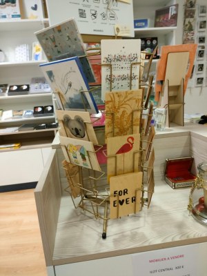 A SAISIR : LOT DE PAPETERIE FANTAISIE