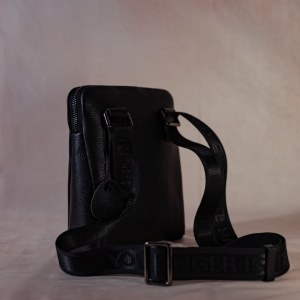 Sacoche compact avec bandoulière réglable et verrouillage par empreinte digitale