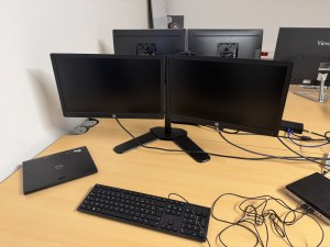 Pack Double Écrans HP 22” LA2205wg avec Support