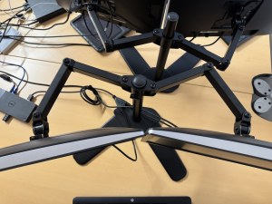 Pack Double Écrans HP 22” LA2205wg avec Support