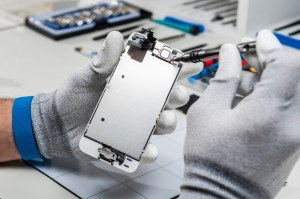 Lot pièces Smartphone Apple & Samsung