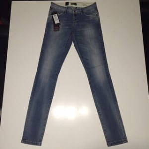 Lot de jeans Only (Jack&Jones) neufs