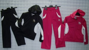 DESTOCKAGE D'ENSEMBLE DE JOGGING POUR FILLES A 4EUR
