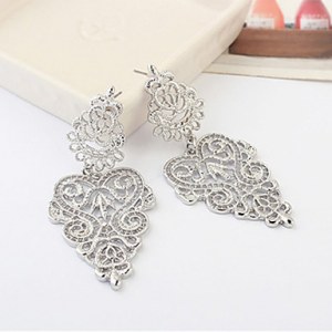 Style bohème alliage Creux-dehors Boucles d'oreilles modèle de coeur