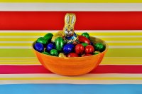 Kinder - assortiment bonbons au chocolat avec une peluche