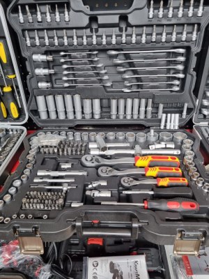 COFFRET A DOUILLES 215 PCS KM-215PCS