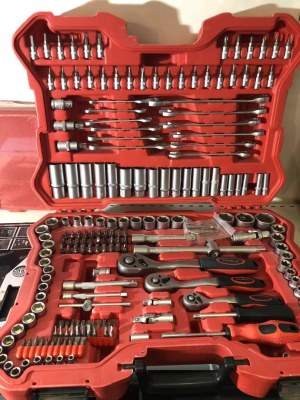 COFFRET A DOUILLES 215 PCS KM-215PCS