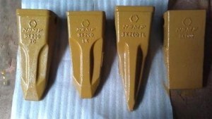 Dents det pelle mini-pelle KOMATSU