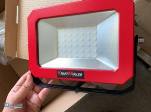 KRAFT MULLER Projecteur Led sur trépied - 2 x 30 WATTS - 2 x 2400 Lumens - Trépied