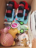 Lot de jouets et griffoires pour chats