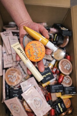 Lot de maquillage et cosmétique