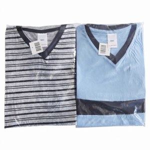 Lot textile mixte – 2 500 pièces (pyjamas, lounge, robes, écharpes, pulls de Noël)