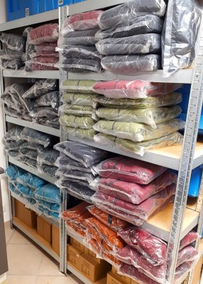 Lot 74 Vestes Polaires Hoodie Artisanat Népal Import Neuf Grossiste Revendeur Marché