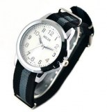 Montre fantaisie miler avec cadran circulaire et bracelet en canvas