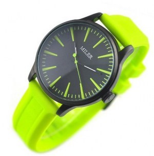 Montre fantaise miler avec bracelet jaune vif. Tres tendance
