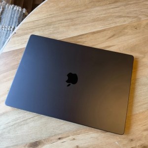 Apple Macbook Pro 16" 2026 - WhatApp Chat : +1 616-337-6387