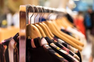 Destockage vetements , friperie