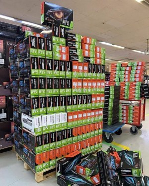 GRAPHIC CARDS: AMD FirePro S10000, PNY NVIDIA Quadro K5000, PNY NVIDIA RTX A6000, ASUS...