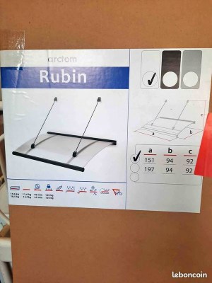 Je vends cette marquise de la marque Arctom, un accessoire pratique et tendance pour ex...