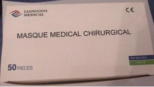 Stock masque chirurgical Adulte