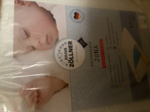 DÉSTOCKAGE PROFESSIONNEL – 282 MATELAS BÉBÉ JULIUS ZÖLLNER – LOT COMPLET