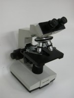 MICROSCOPE BINOCULAIRE