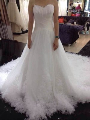 Fabricant magnifique robes de marieé en taffetas et plumes