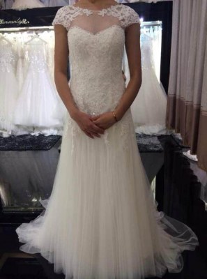 Grossiste Magnifique robe de marieé en dentelle et tulle