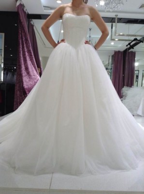 Fabricant magnifique robe de marieé en crêpe et satin