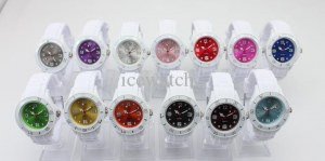 Lot de 100 montres silicone