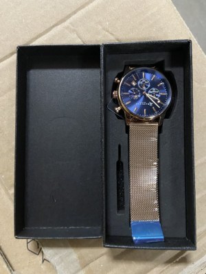 DESTOCKAGE : MONTRES HOMMES AVEC BRACELET MILANAIS – 1 000 PIÈCES