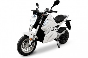 Moto électrique 3000 w équivalent 50cc e-Roadster - Disponible dès 14 ans - 70 km d'aut...
