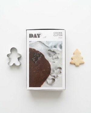 DESTOCKAGE : COFFRETS DE 10 MOULES À BISCUITS – 1 240 PIÈCES
