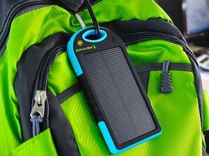 CHARGEUR SOLAIRE HYBRIDE