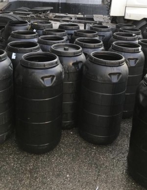 Fut alimentaire bidon jerrycan barrique barigo tonneaux