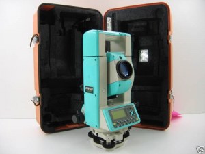 APPAREIL DE MESURE DTM 520 NIKON