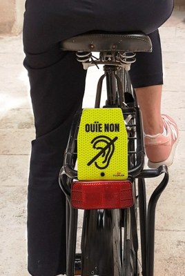 Déstockage plaque vélo rétroréfléchissantes ou fluos