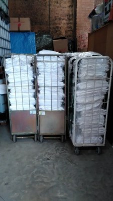 Enorme lot blanchisserie Grossiste serviettes de toilette,draps etc