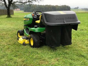 Tondeuse autoportée John Deere X300