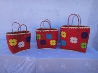 Vends lot paniers malgaches ( 6000 piéces ) totalité ou portionné