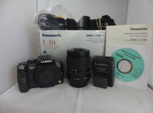 Panasonic LUMIX DMC-L10 with Leica 14-50mm zoom lens