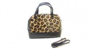 Sac à mains, sac à portée mains, en cuir veritable, made in Italy Ref: GCM 0072/ panther